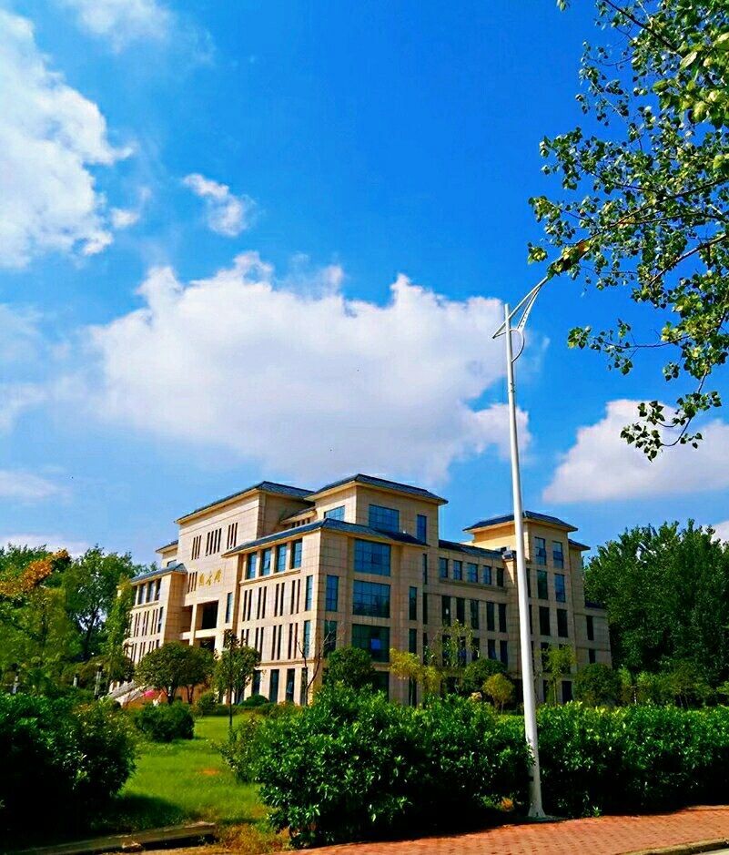 学校图片4.jpg 学校图片4.jpg